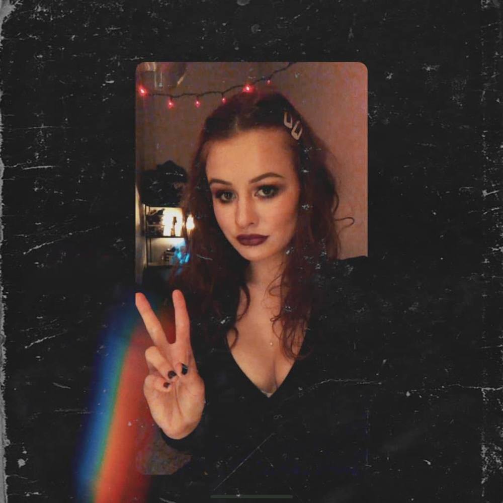 Meet your Posher, Desiree